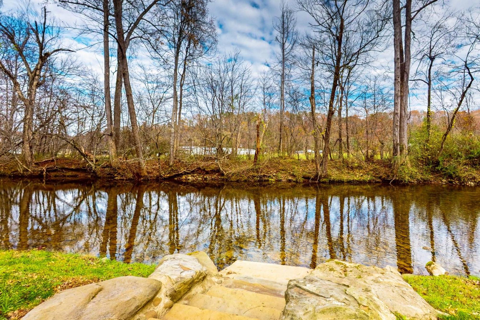 Rivers Edge Villa Cosby Exterior photo