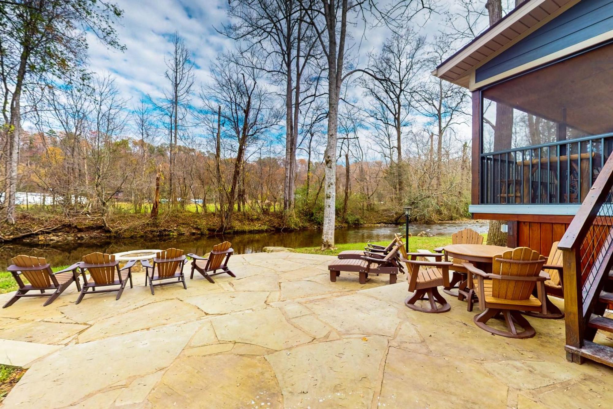 Rivers Edge Villa Cosby Exterior photo